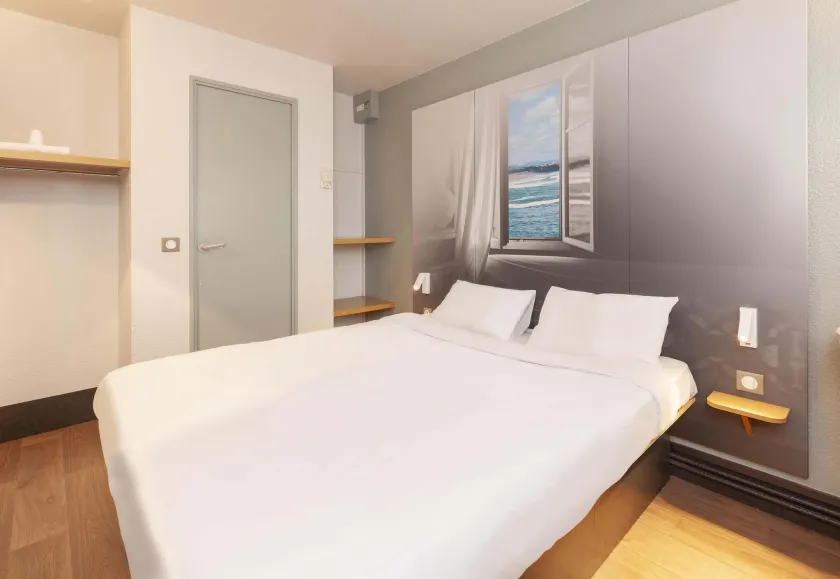 B&B HOTEL Bayonne - Image 1