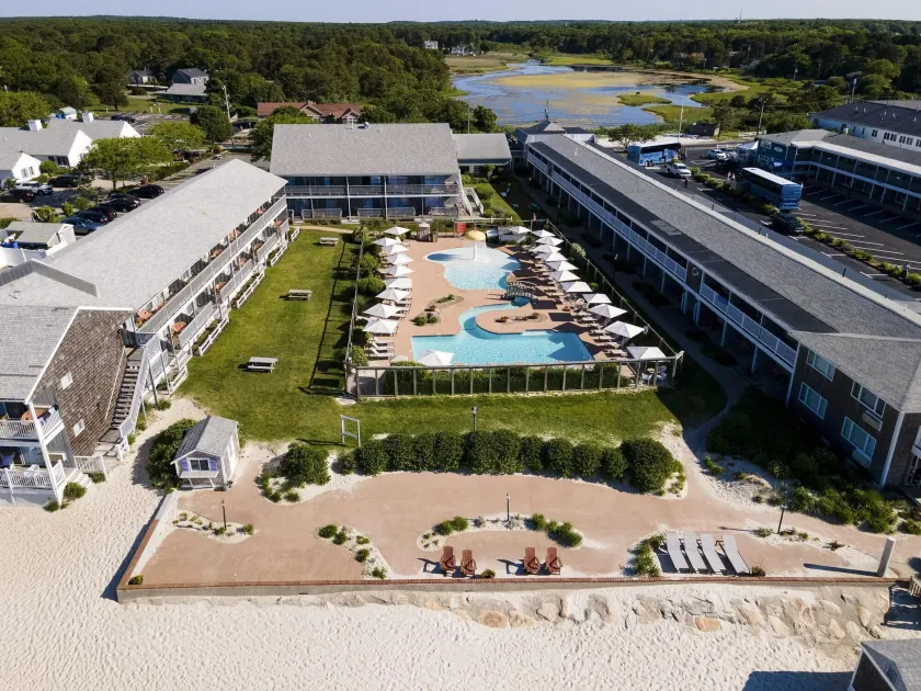Riviera Beach Resort - Image 1