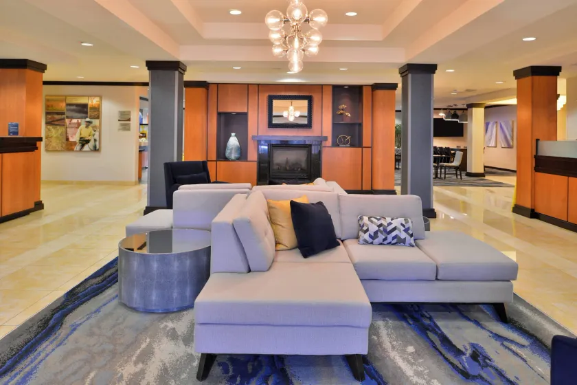 Fairfield Inn & Suites Raleigh-Durham Airport/Brier Creek - Image 1