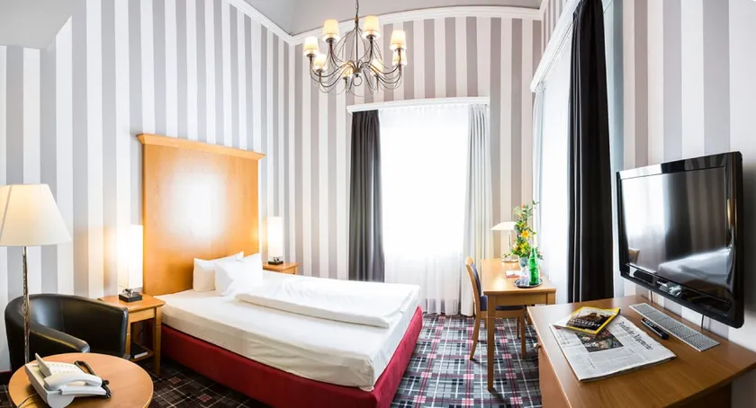 Hotel Waldzeit Berlin-Grünau - Image 1