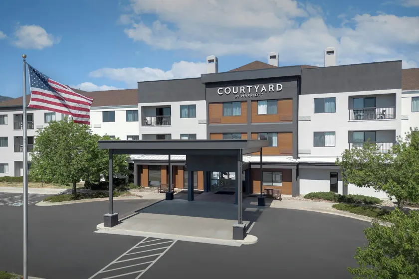 Courtyard by Marriott Colorado Springs South - Image 1