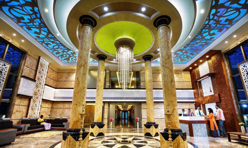 Hotel ARJUNAA - Interior entrance