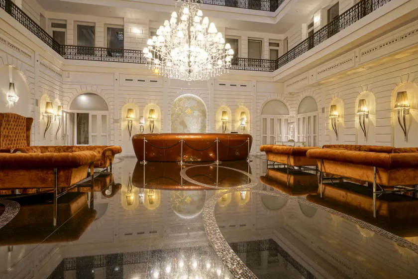 Prestige Hotel Budapest - Image 1