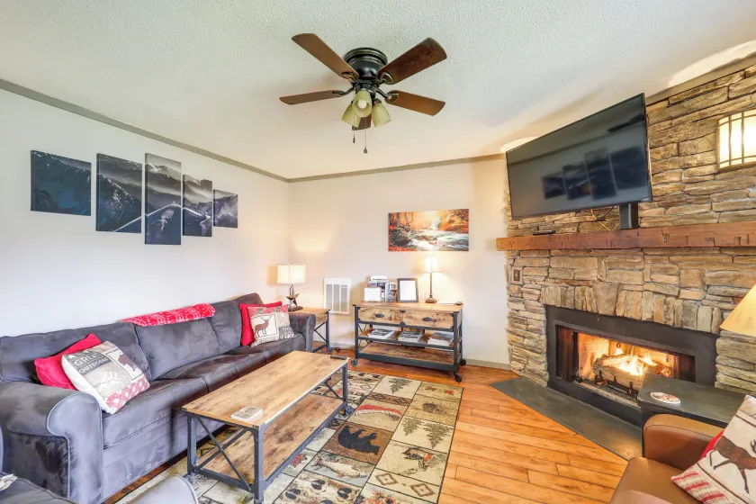 All-Season Retreat w/ Deck in Beech Mountain! - Image 1