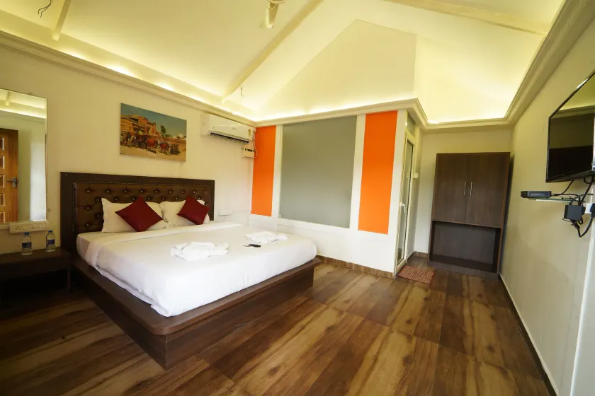 Sunset & Waves Resort, Mandrem Beach - Image 1