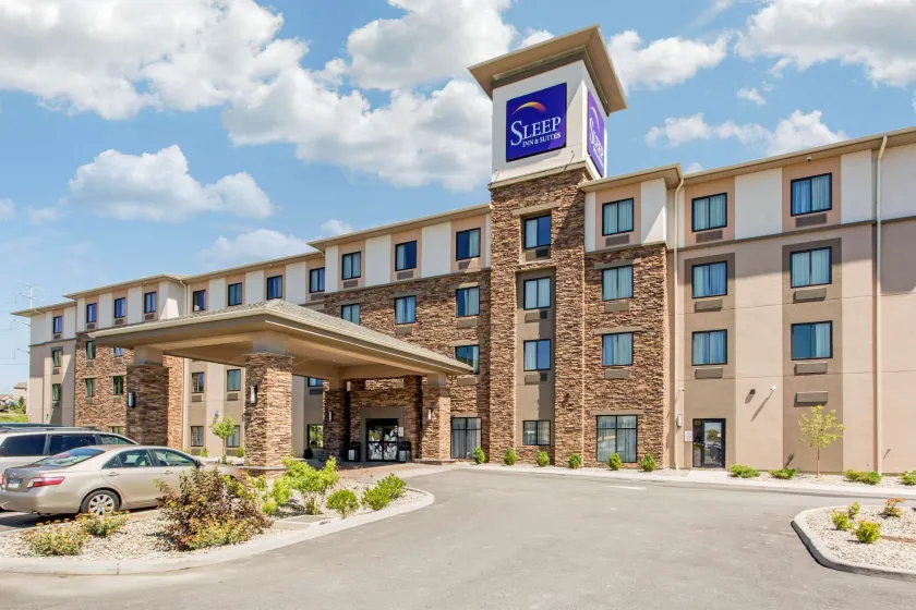 Sleep Inn & Suites Middletown - Goshen - Image 1
