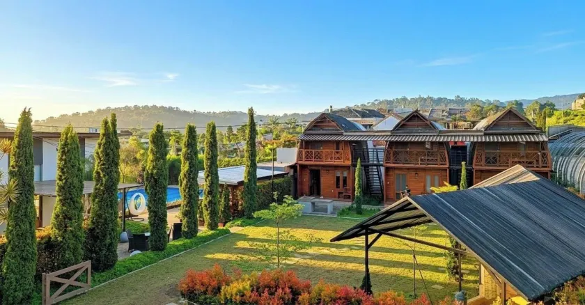 Oase Resort Bandung - Image 1