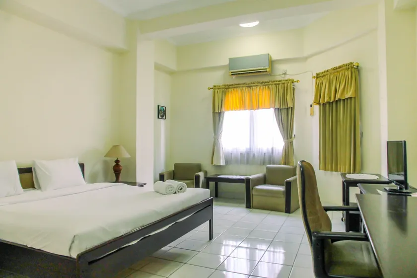 Comfy Studio at Menara Kondominium Kelapa Gading Apartment By Travelio - Image 1