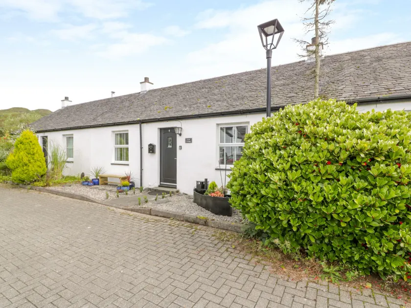 Grebe Cottage - Image 1