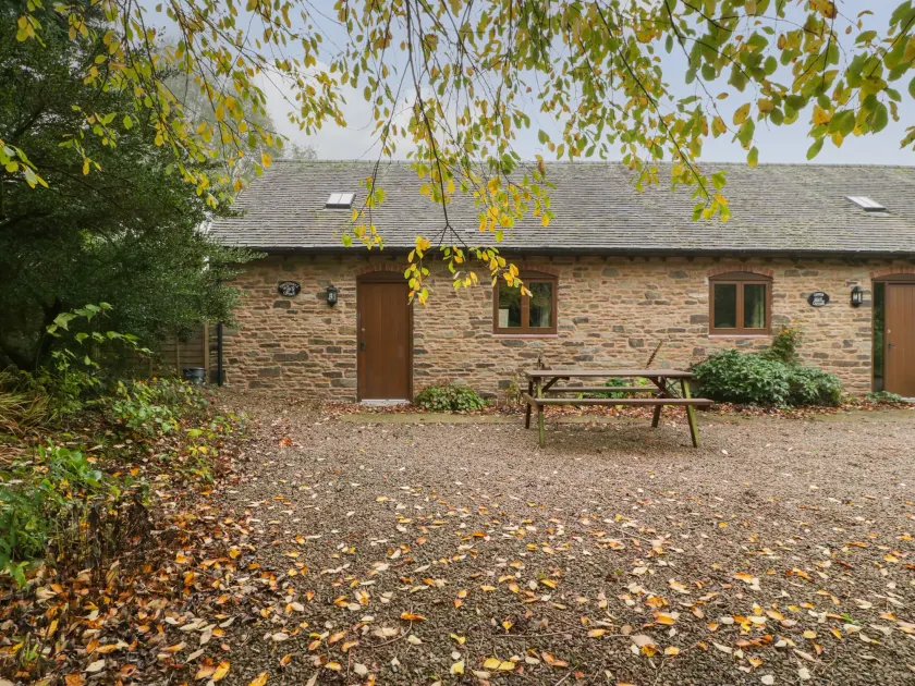 Honeysuckle Cottage - Image 1