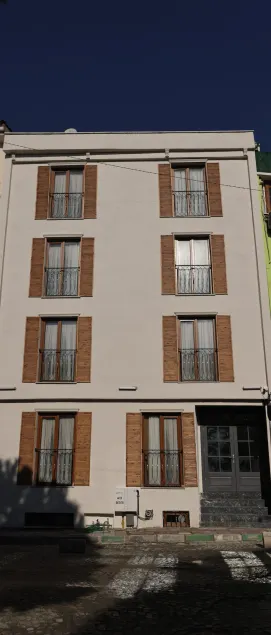 Sareban Hotel - Image 1