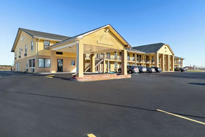 Quality Inn Monroe - Image 1