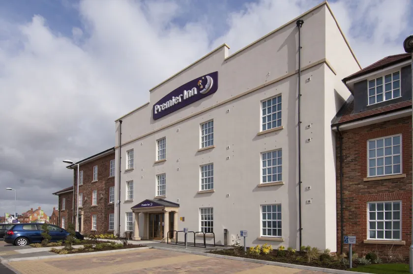 Premier Inn Bedford South - A421 - Image 1