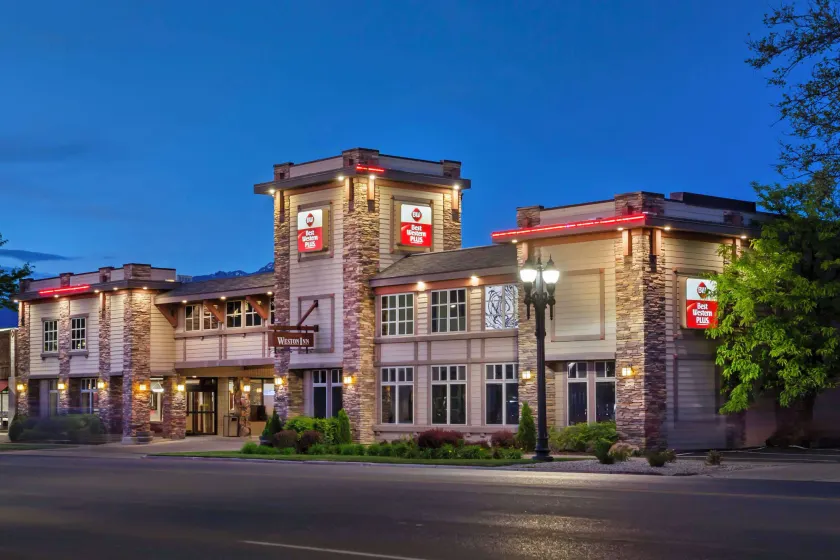 Best Western Plus Weston Inn - Image 1