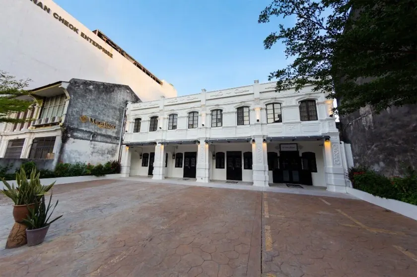 Macalister Terraces Hotel - Image 1
