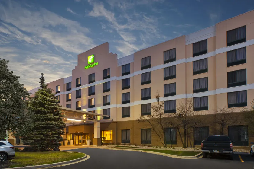 Holiday Inn & Suites Bolingbrook by IHG - Image 1