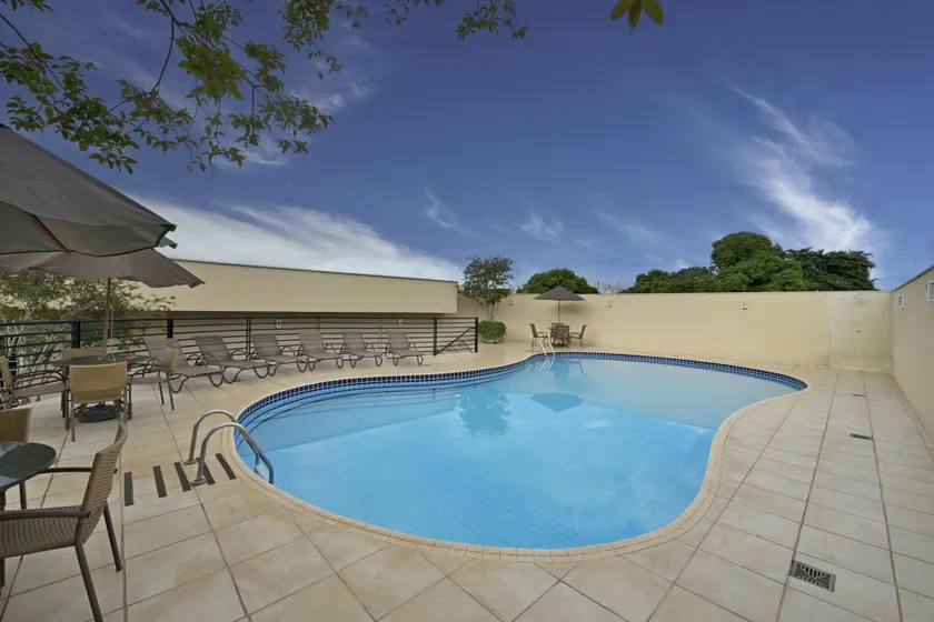 Garden Hotel - Image 1