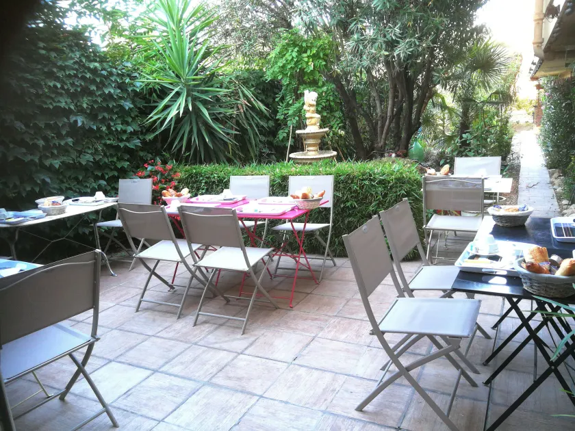 Hôtel du Tricastin - Image 1
