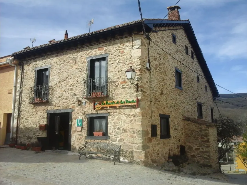 Hotel Rural Restaurante La Posada de los Vientos - Image 1