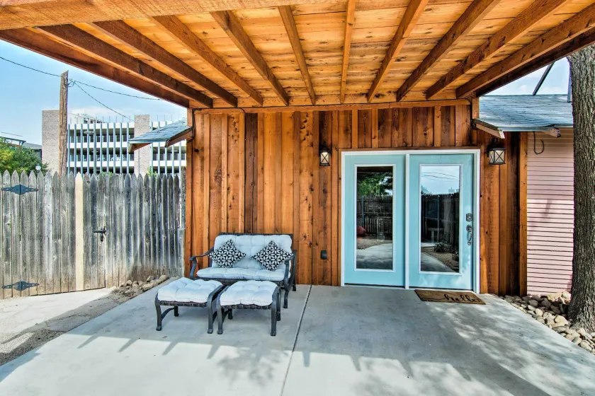Walk to Texas Tech! Cozy Lubbock Gem w/ Patio - Image 1