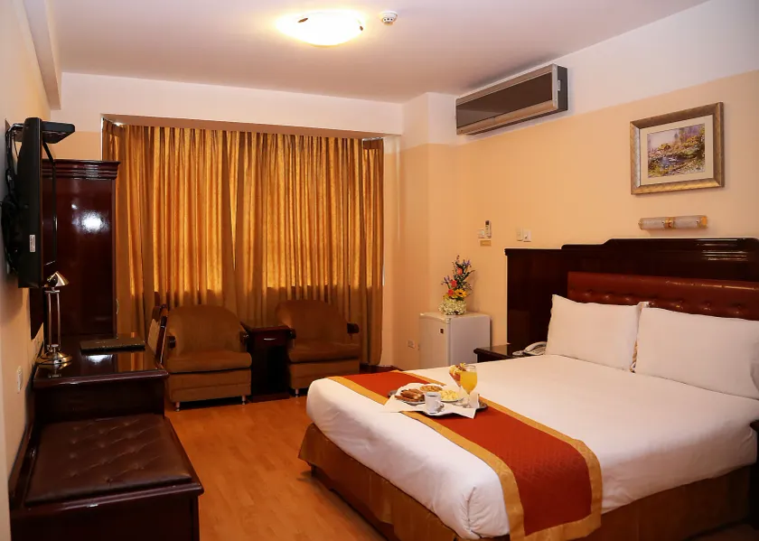 Hotel Princesa - Image 1