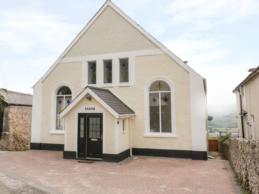 Saron Chapel - Image 1