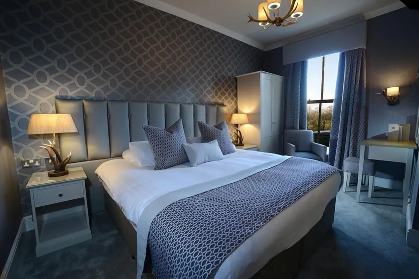 Bartle Hall Country Hotel - Image 1