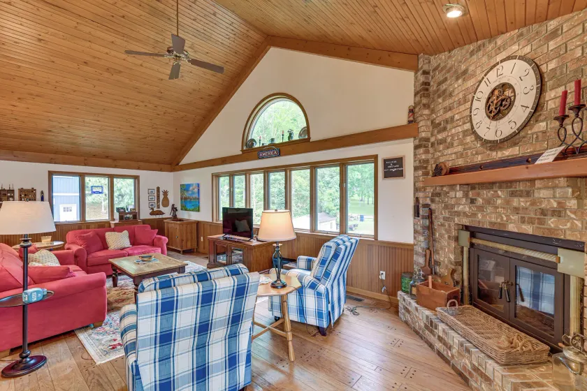 Private Dock & Stunning Views: Corey Lake Getaway! - Image 1