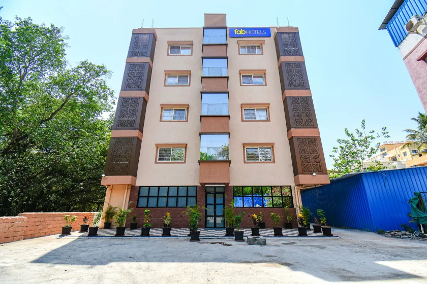 FabHotel Prime Esta Inn - Nr Novotel Pune Nagar Road, Viman Nagar - Image 1