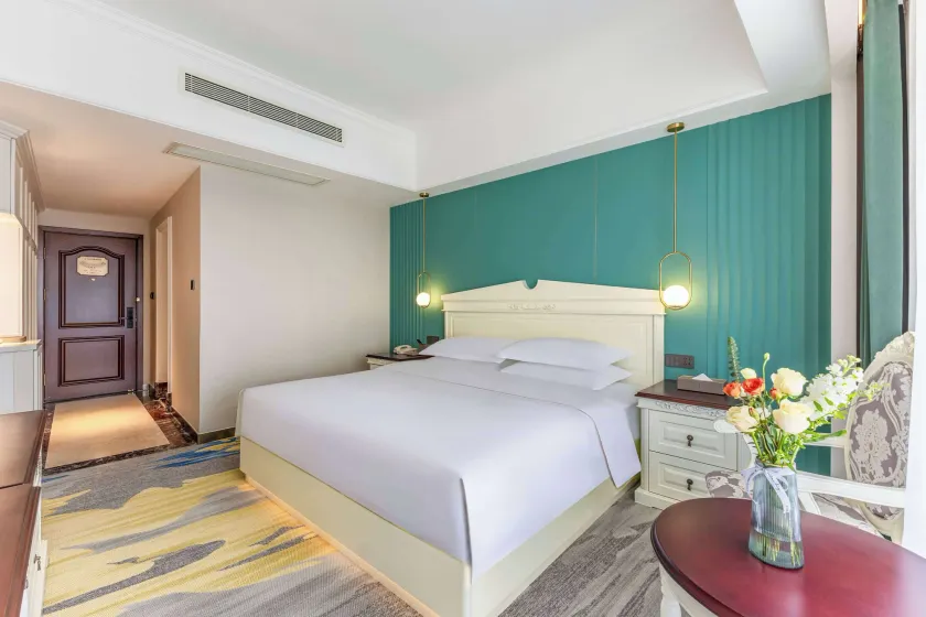 Ramada Plaza By Wyndham Wuhan Dongxi Lake - Image 1