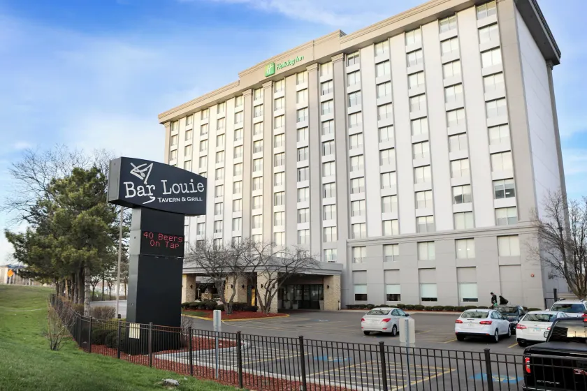 Holiday Inn O'Hare Area by IHG - Image 1