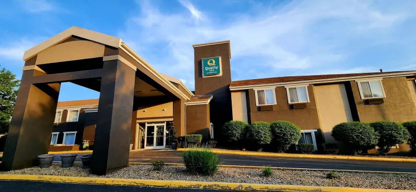 Quality Inn Brunswick Cleveland South - Image 1