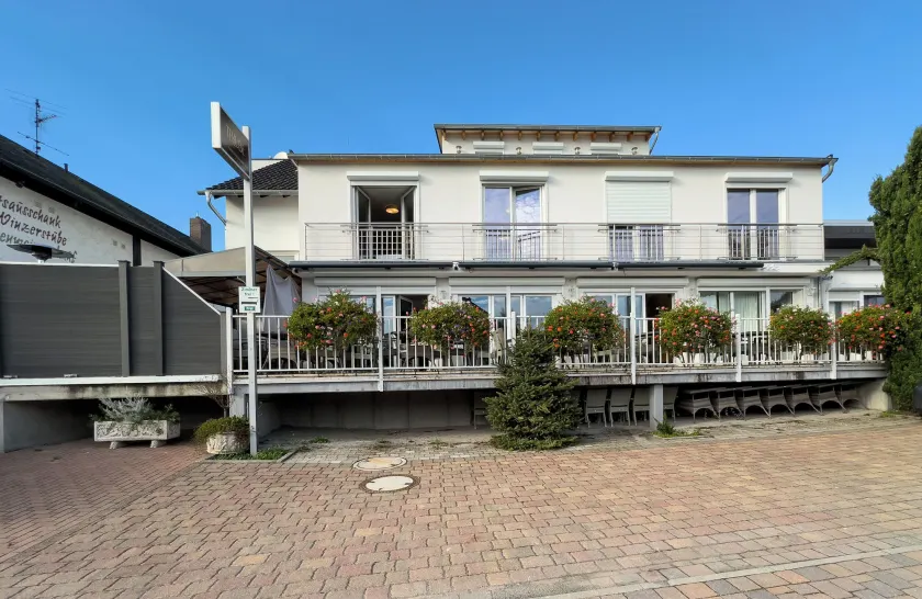 Hotel Restaurant Traube Kallstadt - Image 1