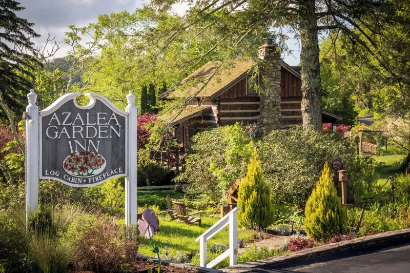 Azalea Garden Inn - Image 1