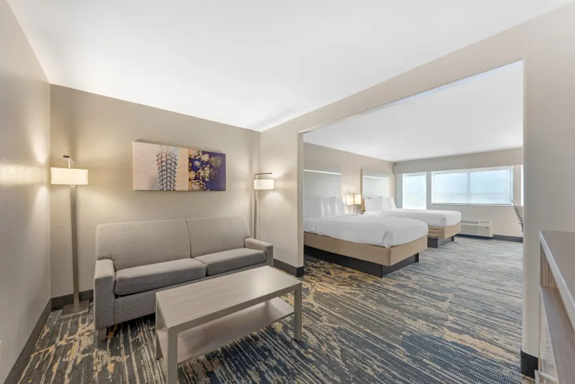 Best Western Plus Killeen - Fort Hood Hotel & Suites - Image 1