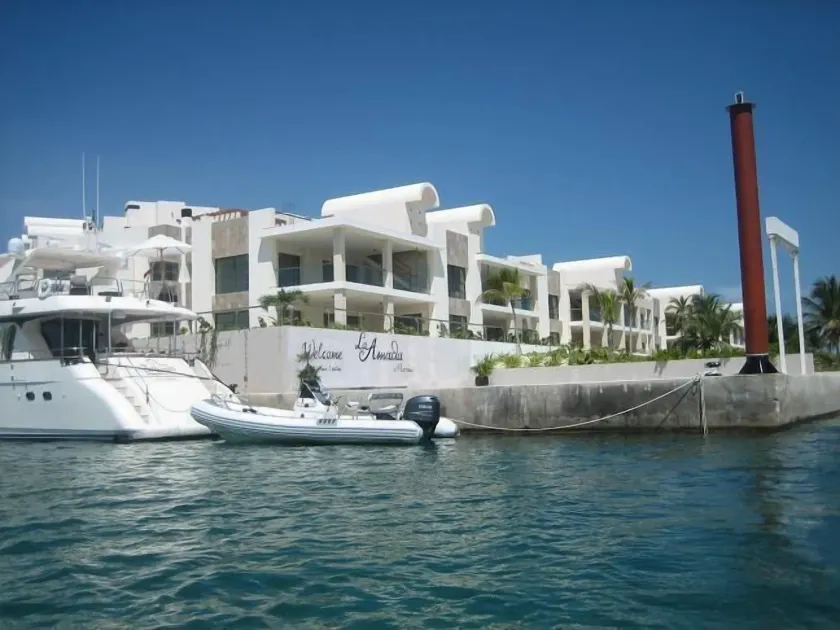 La Amada Residences Luxury - Image 1