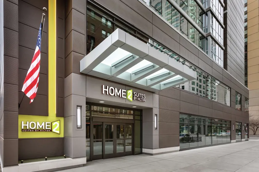 Home2 Suites by Hilton Chicago River North - Image 1