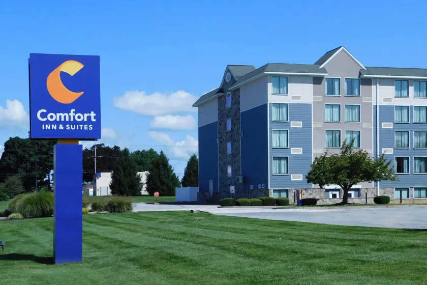 Comfort Inn & Suites Glen Mills - West Chester - Image 1