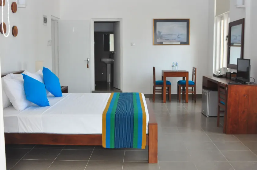 Comfort@15 Hotel Colombo - Image 1
