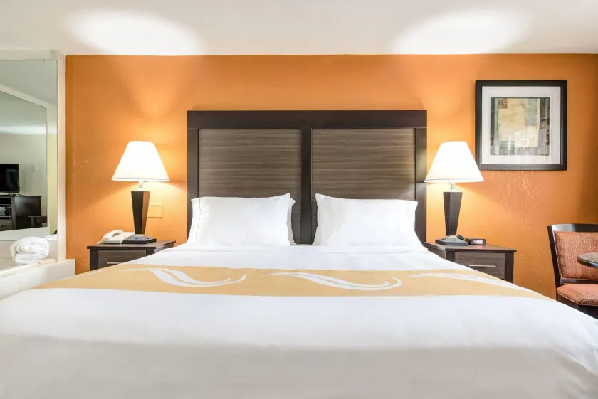 Quality Inn Creekside - Downtown Gatlinburg - Image 1