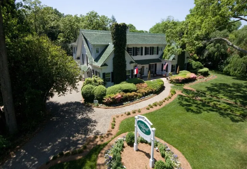 The Morehead Inn - Image 1