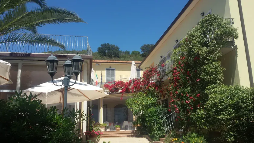 Hotel Villa Wanda - Image 1