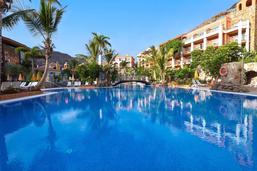Hotel Cordial Mogán Playa - Image 1
