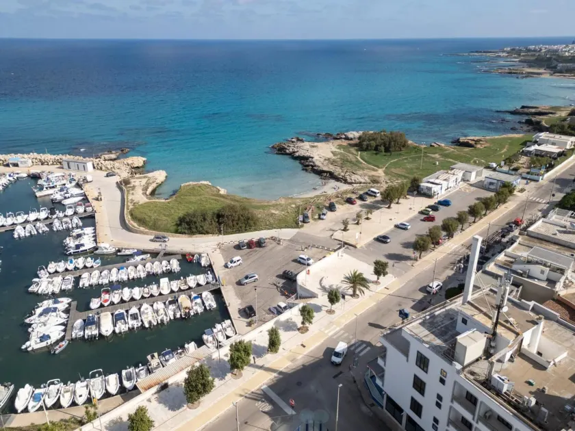 Sea View Luxury House San Foca with Climate and Wi-Fi - Image 1