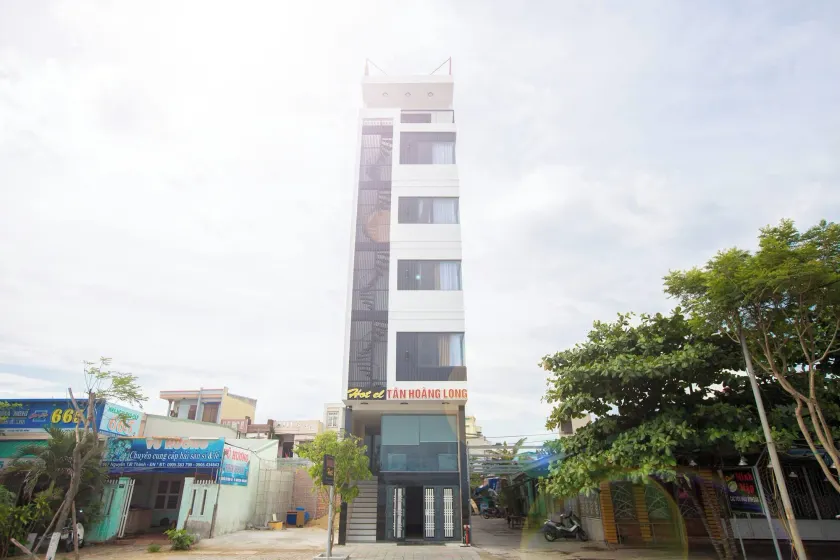 Tan Hoang Long beachfront hotel-Apartment ,Da Nang - Image 1