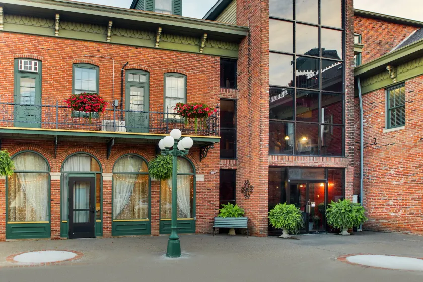 Kingsley Inn - Image 1
