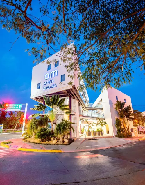 AM Hotel y Plaza - Image 1