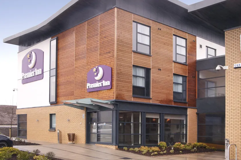 Premier Inn Glasgow Newton Mearns - M77 J4 - Image 1