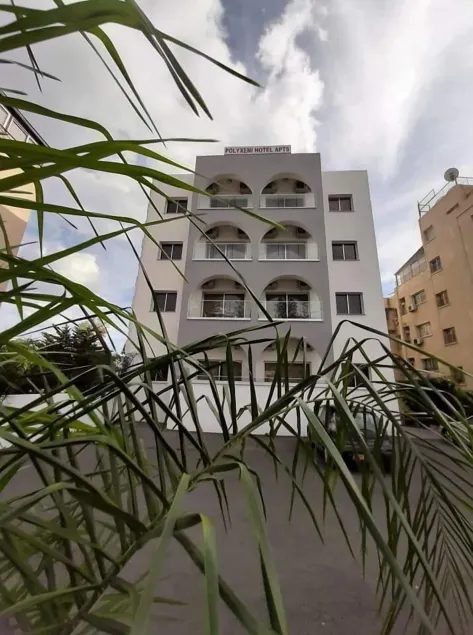 Polyxeni Hotel Apartments - Image 1