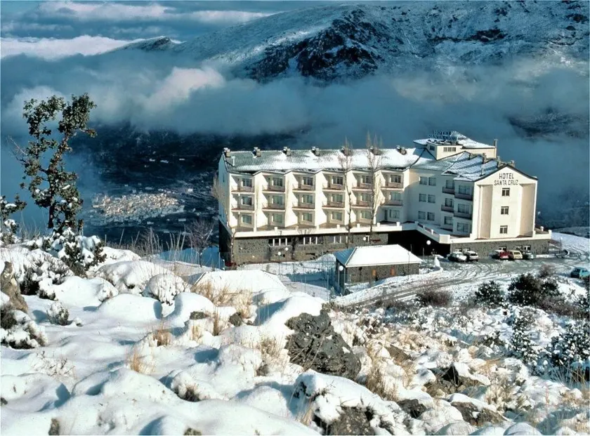 Hotel Santa Cruz - Image 1